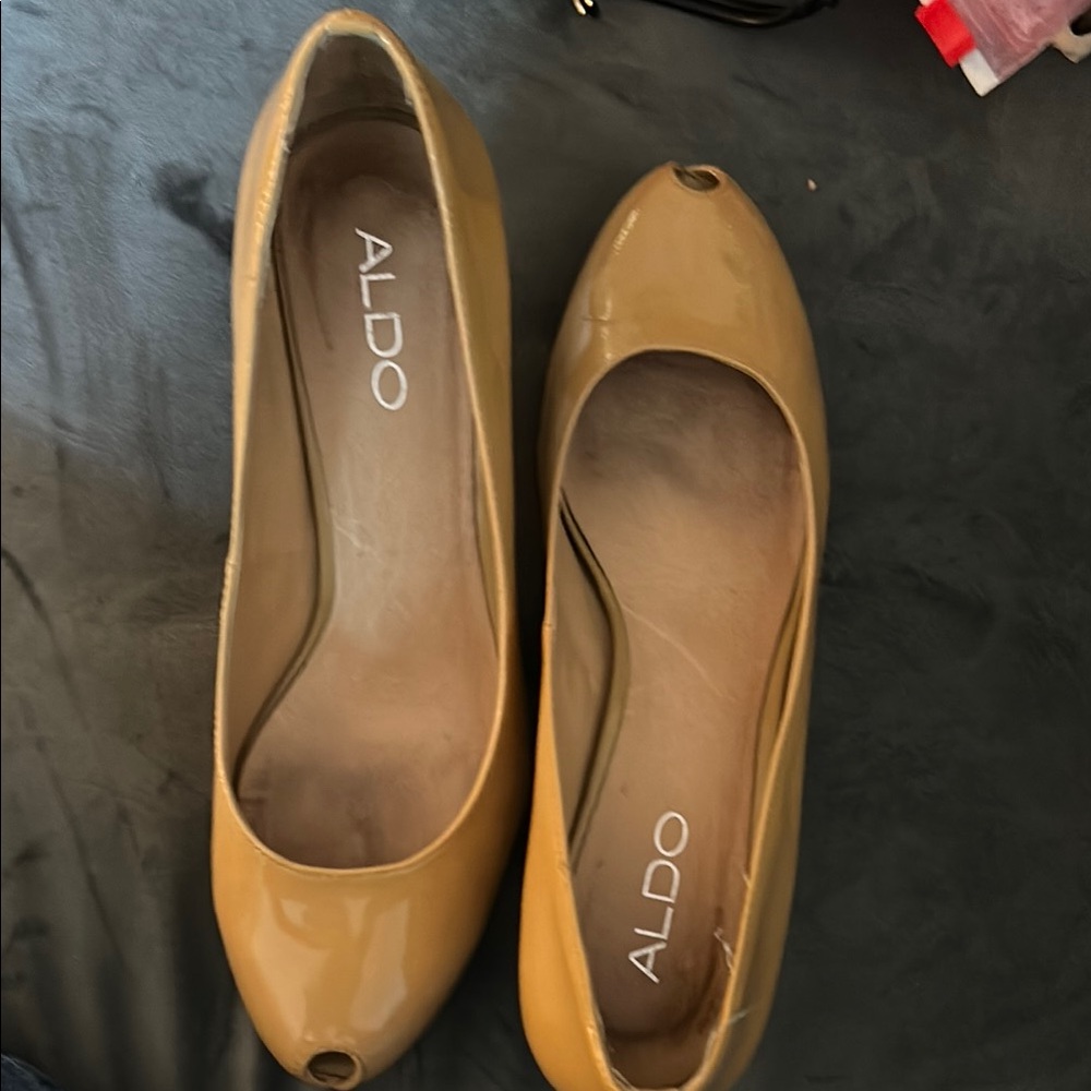 ALDO Women's Tan Peep Toe Flats